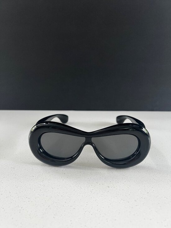 LOEWE LW400991 01A  Inflated Oval BLACK Sunglasses main image 9
